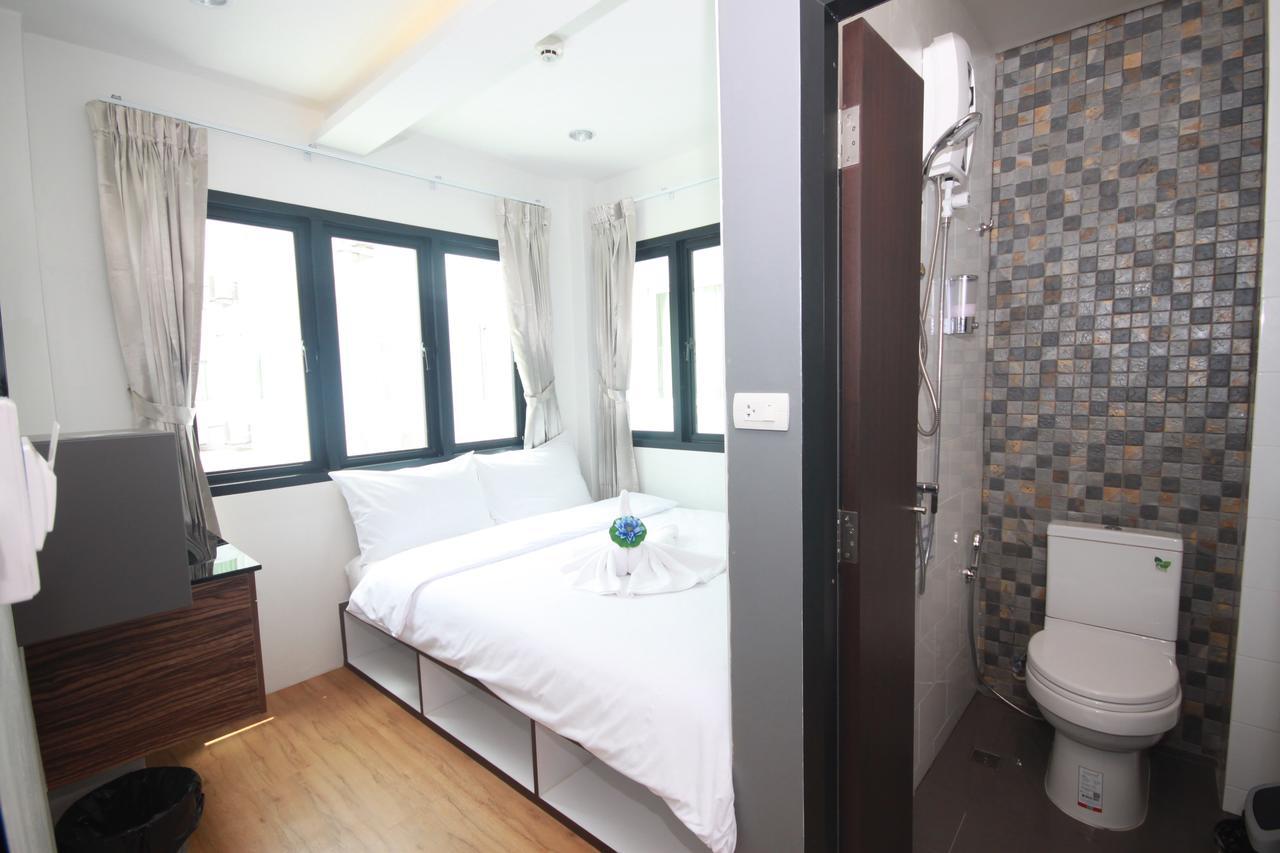 Darin Hostel Bangkok Eksteriør billede